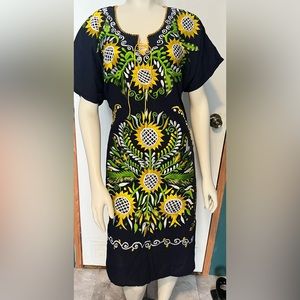 Mexican embroidered sunflower 🌻 👗 dress.